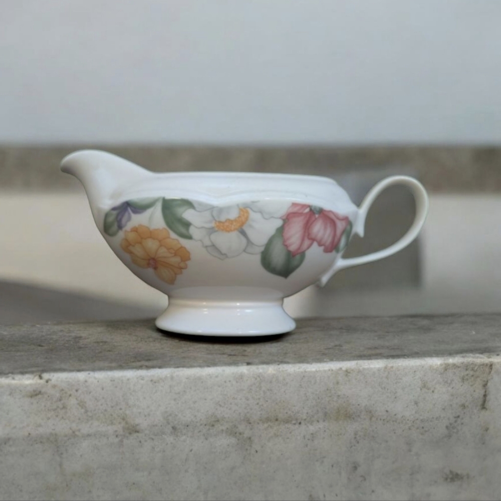 Fine‎ China Gravy Boat